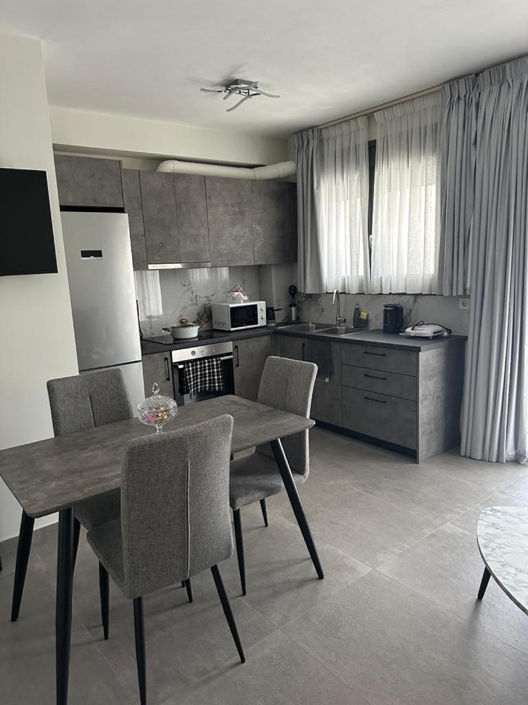 Poly S Home Ioannina Exterior photo